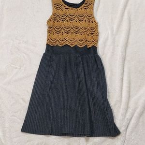 Sleeveless Lace Detail Dress Size 10